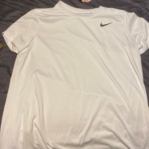 White Nike tee.